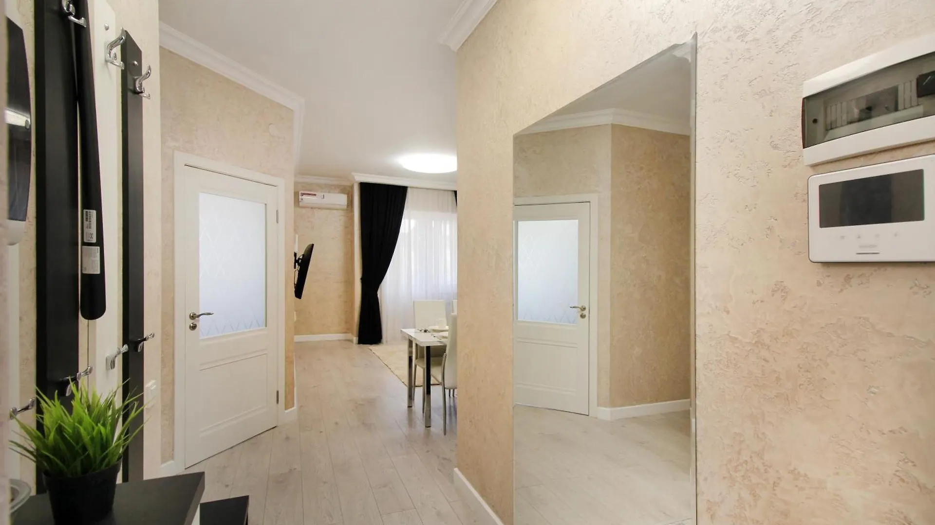Apartment 204 Современные Апартаменты В Престижном Районе Almaty