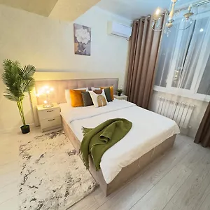 Urban Oasis 5 Апартаменты